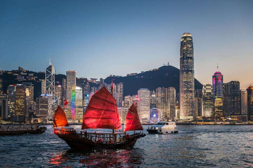 Hong Kong: Dukling, Antique Boat Tour in Victoria Harbour - Why Dukling feels different from a standard harbour cruise