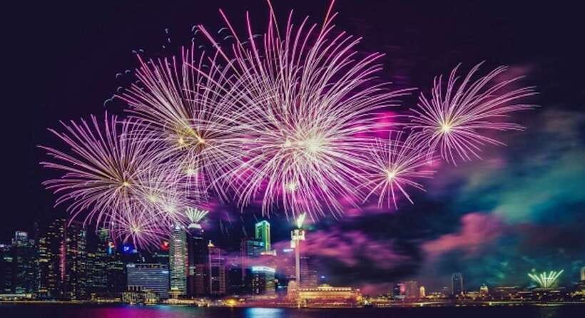 Hong Kong: Victoria Harbor Symphony Unlimited Drink Cruise - Choosing Central or Kowloon for Boarding