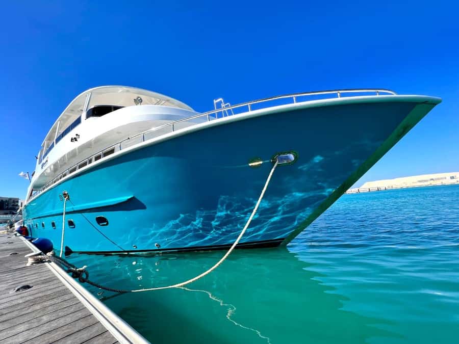 Hurghada: Luxury Cruise Trip to Orange Bay with Lunch - A filling buffet lunch served aboard the boat