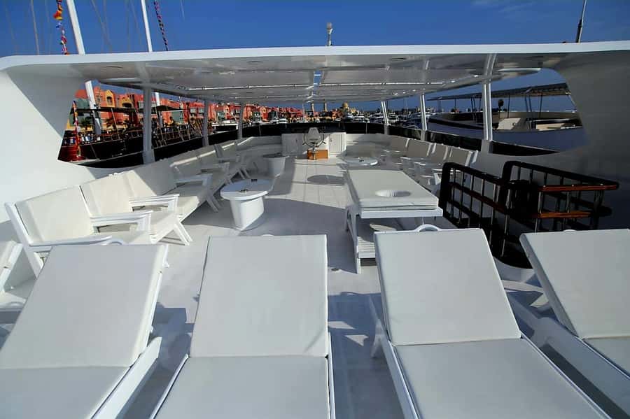 Hurghada: Royal Luxury VIP Cruise to Orange Bay with Lunch - Is $53 good value?