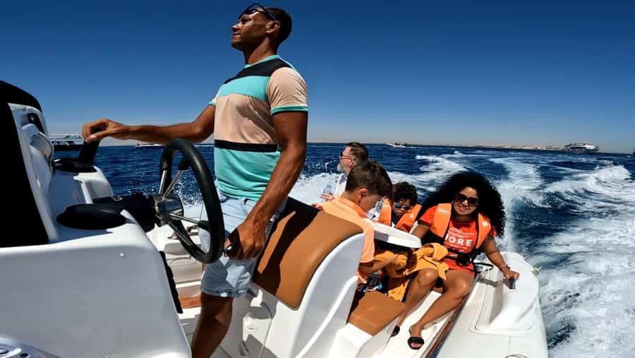 Hurghada: White Island Speedboat Tour, Snorkeling, & Lunch - A Speedboat Start from Hurghada Marina