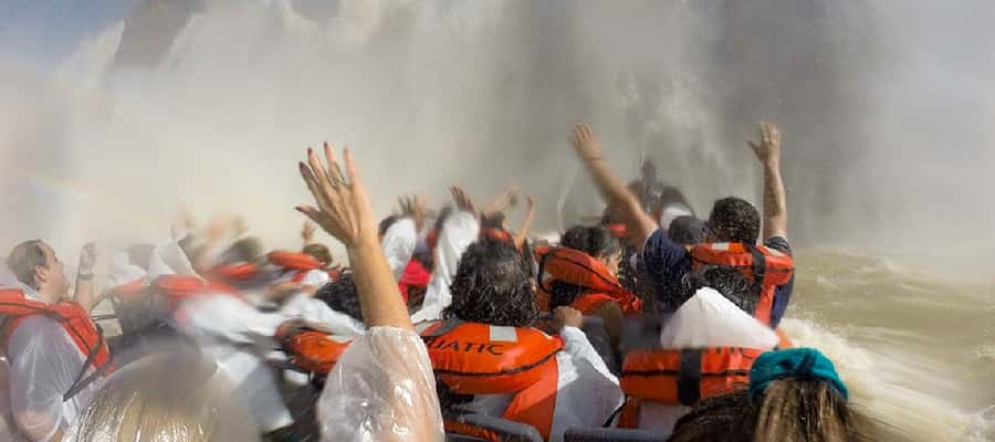 Iguazu Falls: Gran Aventura Boat and Argentinian Falls Tour - The Superior Circuit gives you the wide view