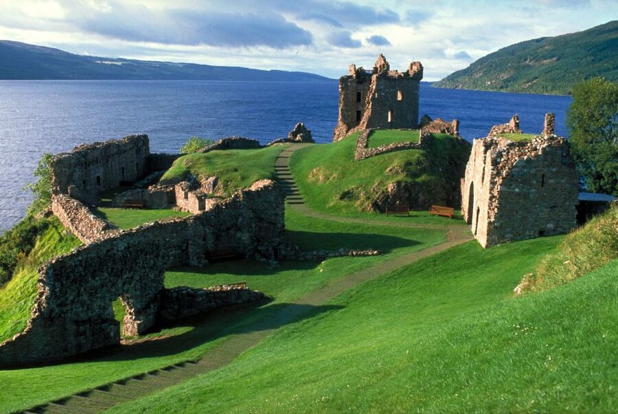 Inverness: Loch Ness Cruise, Castle, and Outlander Tour - Clava Cairns and the Outlander connection