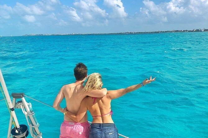 Isla Mujeres Catamaran Tour with Snorkel, Open bar and Transport - The buffet lunch and open bar