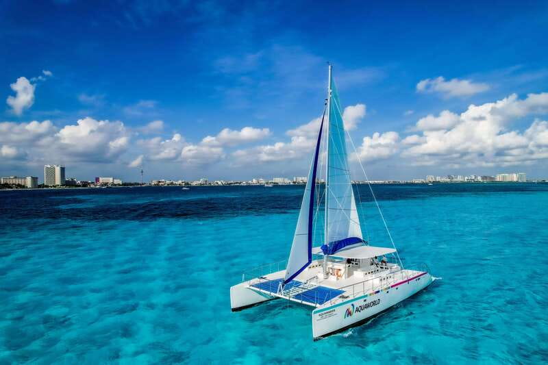 Isla Mujeres: Catamaran with Open Bar, Snorkeling and Lunch - Why this catamaran trip works for a first visit