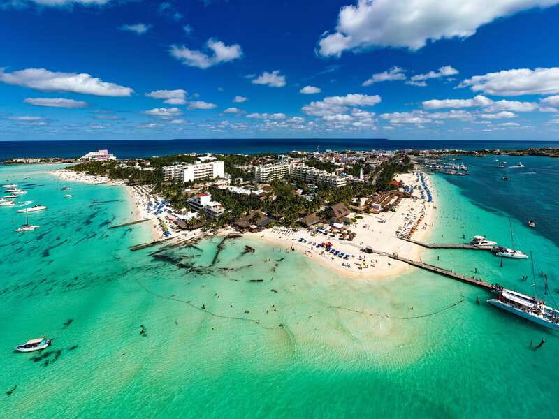 Isla Mujeres: Catamaran with Open Bar, Snorkeling and Lunch - The reef stop is fun, but keep your expectations realistic