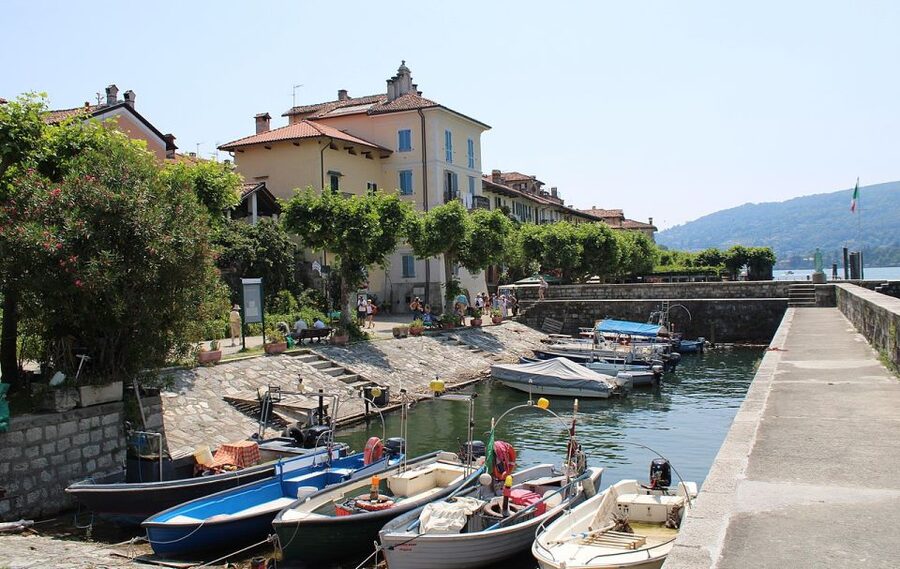 Isola dei Pescatori and Isola Bella Hop-on Hop-off Boat - How to plan your one-day island visit