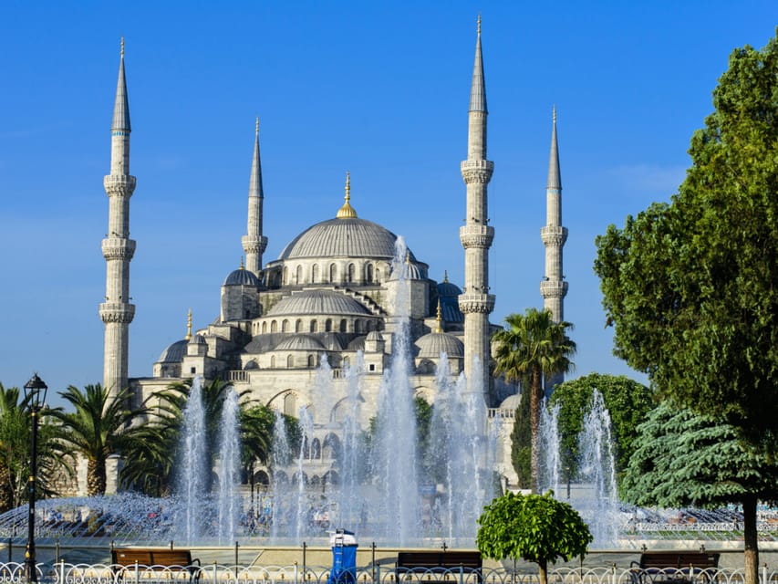 Istanbul: Basilica, Hagia Sophia, Blue Mosque Tour & Cruise - Entering Hagia Sophia with context