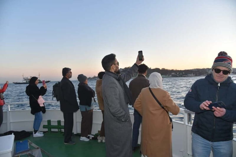 Istanbul Bosphorus: 3-Hour Day Cruise's with Asian Side Stop - Maiden’s Tower and the return to the central piers