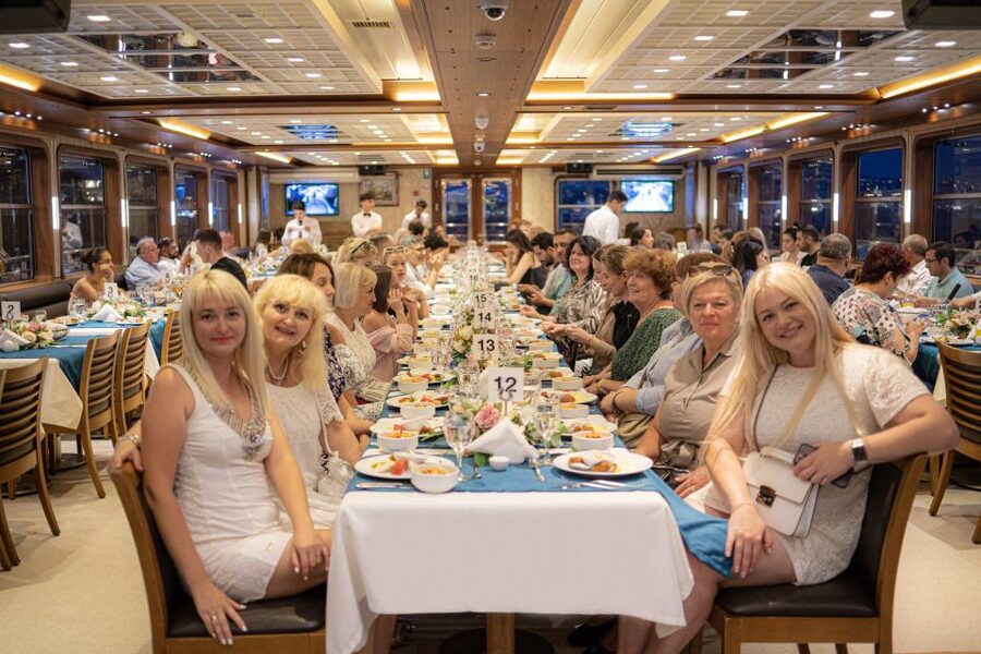 Istanbul: Bosphorus Dinner Cruise & Turkish Night Show - Who will enjoy this cruise most
