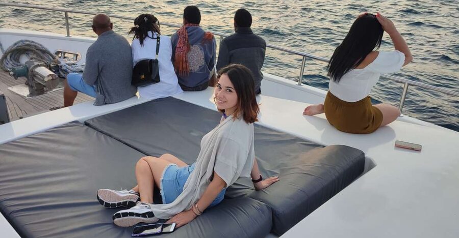 Istanbul: Bosphorus Sunset Cruise on Yacht with Live Guide - From Dolmabahçe Palace to Ortaköy Mosque