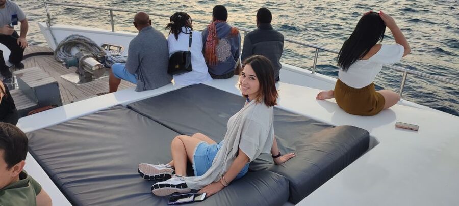 Istanbul: Bosphorus Sunset Cruise on Yacht with Live Guide - Along the European shore to Rumeli Fortress
