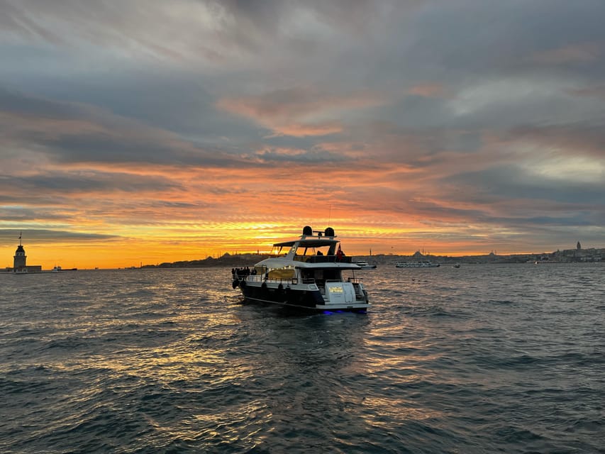 Istanbul: Bosphorus Sunset Yacht Cruise with Live Guide - Ortakoy, the bridge, and the European shore