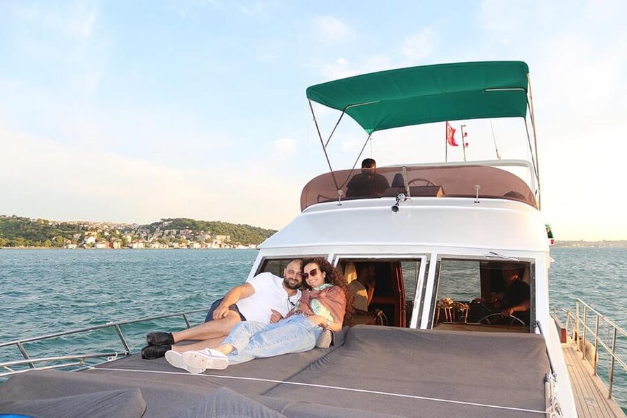 Istanbul: Bosphorus Yacht Cruise at Sunset with Snacks - The route from Dolmabahçe to the upper Bosphorus