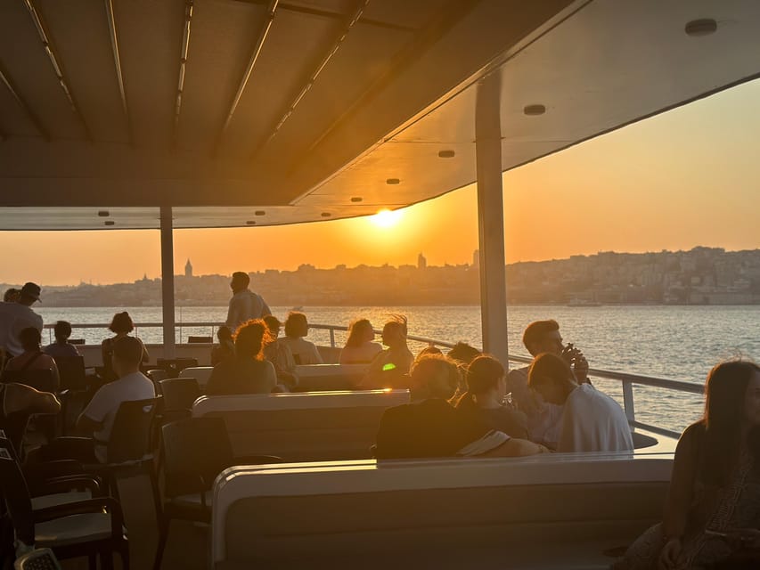 Istanbul: Daytime or Sunset Sightseeing Cruise & Audio Guide - Choosing between daytime, sunset, and dinner
