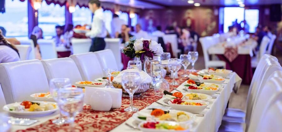 Istanbul: Dinner Cruise on the Bosphorus - Booking details worth checking
