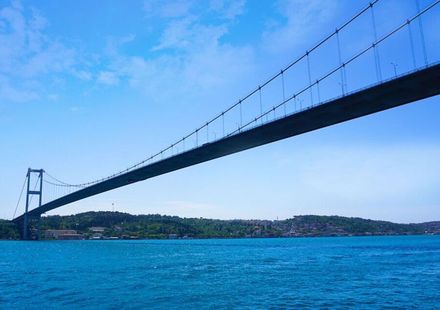 Istanbul: Explore Bosphorous on a Sunset Boat Cruise - Why the Bosphorus is the right place to see Istanbul