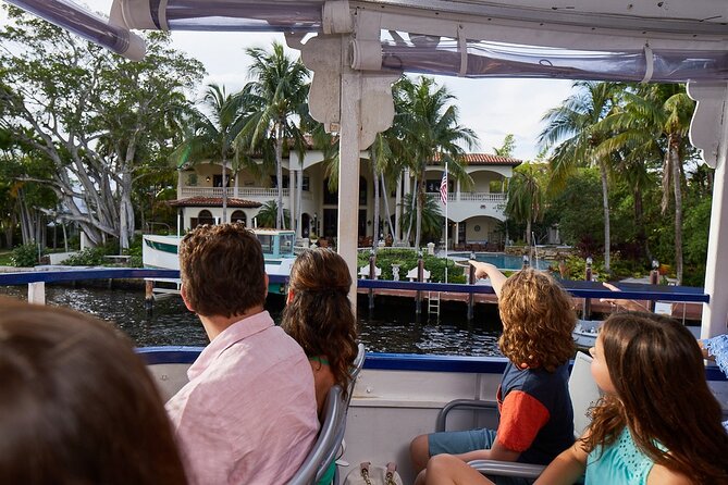 Jungle Queen Riverboat 90-Minute Narrated Sightseeing Cruise in Fort Lauderdale - The New River and downtown views