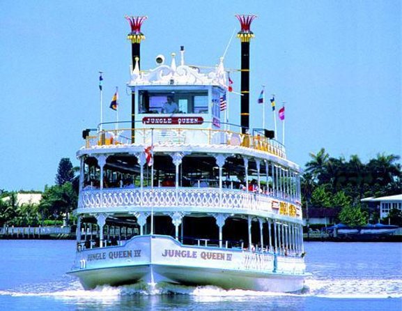 Jungle Queen Riverboat 90-Minute Narrated Sightseeing Cruise in Fort Lauderdale - Leaving Fort Lauderdale behind