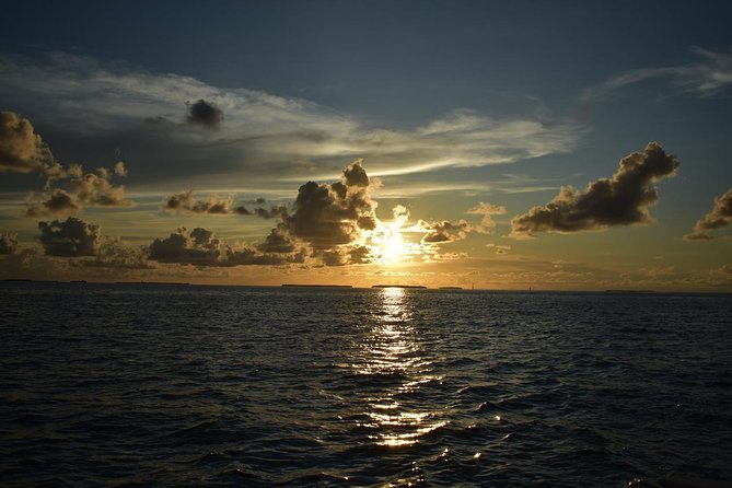 Key West Small-Group Sunset Sail with Wine and Hors d'oeuvres - Romance, birthdays, and small celebrations