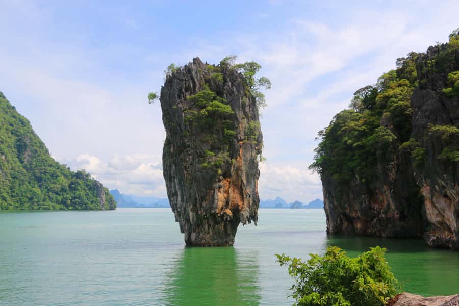 Khao Lak: Phang Nga Bay & James Bond Island by Longtail Boat - Longtail boat through the mangroves