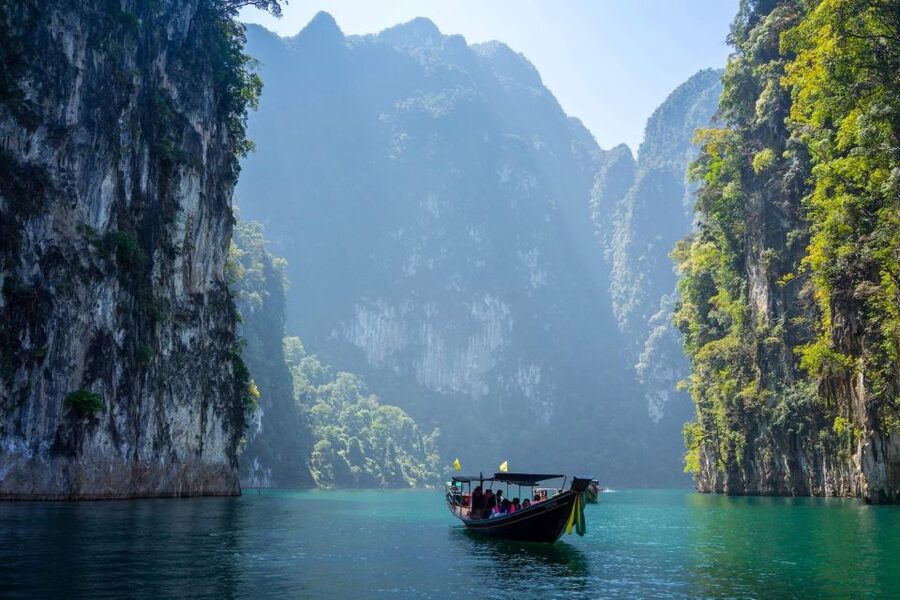 Khao Sok: Private Longtail Boat Tour at Cheow Lan Lake - Who should book this tour?