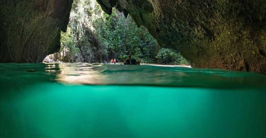 Ko Lanta: 4 Islands Snorkeling Tour by Longtail Boat - Ko Chueak is the best first test of the water