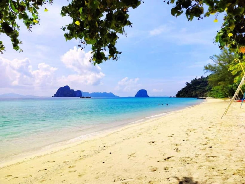 Ko Lanta: 4 Islands Snorkeling Tour by Longtail Boat - The longtail boat is part of the adventure, for better or worse