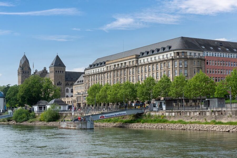 Koblenz: Old Town Sightseeing Cruise along the Rhine - Deutsches Eck and the meeting of two rivers