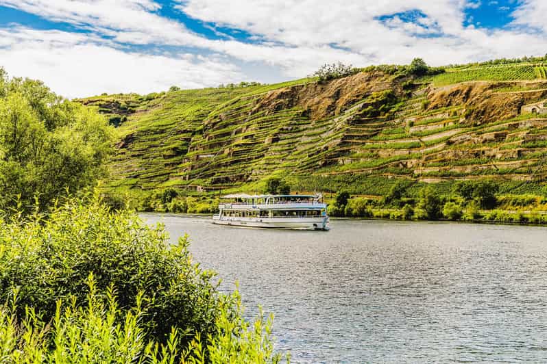 Koblenz: Panoramic Cruise on Moselle River to Winningen - Winningen from the water