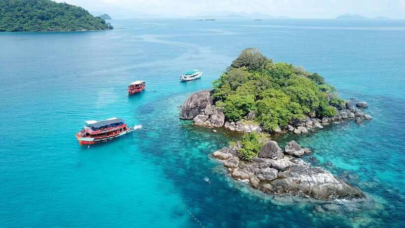 Koh Chang: 3 or 4 Islands Snorkel & Beach Tour by Big Boat - Quick points to know before you book