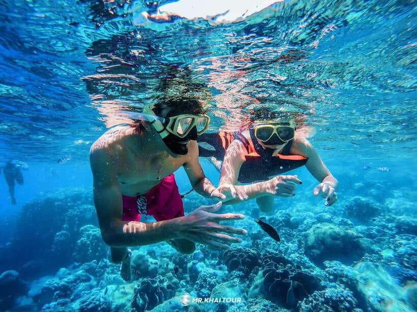 Koh Chang: 3 or 4 Islands Snorkel & Beach Tour by Big Boat - What happens at the snorkeling stops