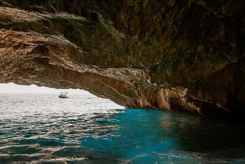 Kotor: Bay of Kotor and Blue Cave Speedboat Tour - The inner bay: villages, palaces, and the Verige passage