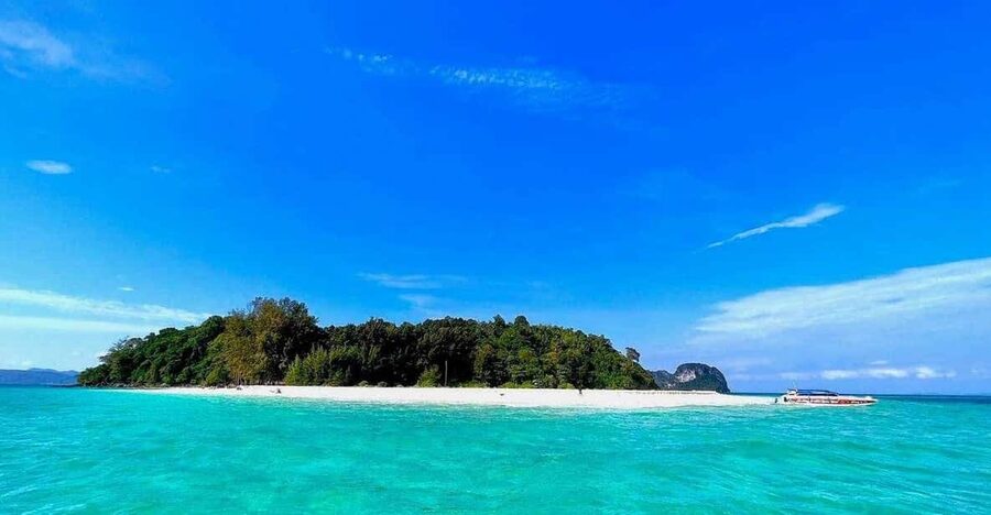 Krabi: Phi Phi Islands & Maya Bay Speedboat Tour with Lunch - Pileh Lagoon and the best chance to get in the water