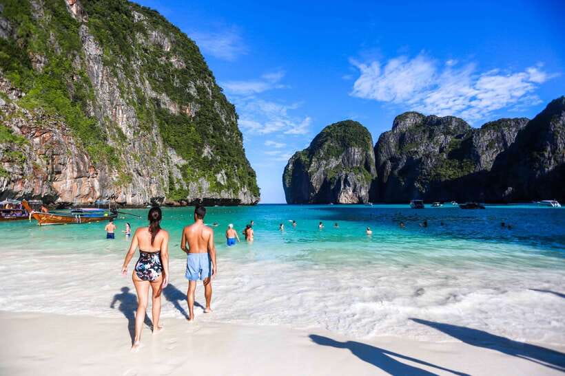 Krabi: Phi Phi Islands Speedboat Tour with Buffet Lunch - Snorkeling before the famous beaches