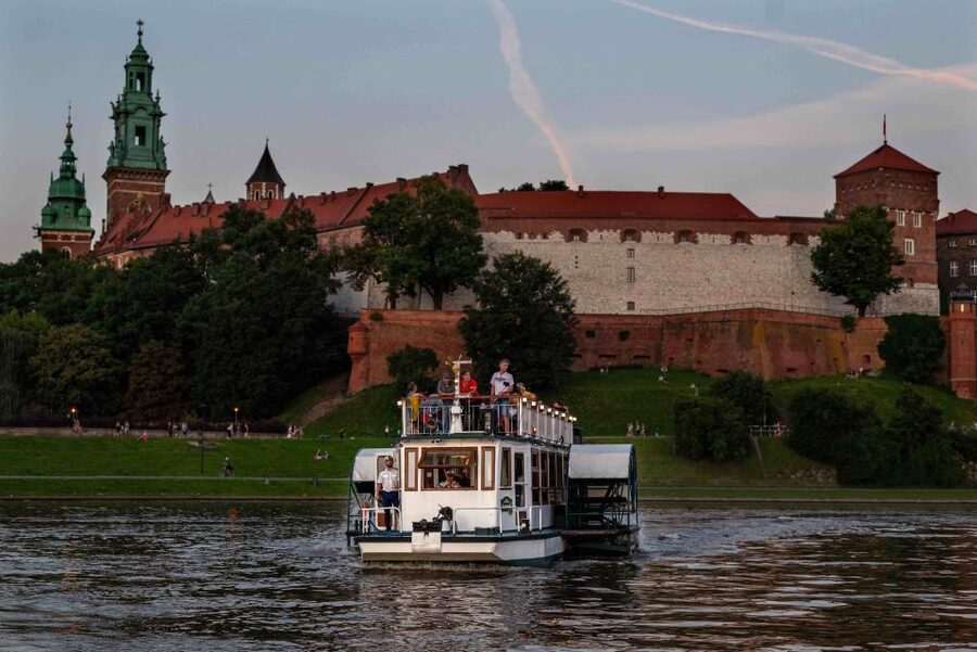 Krakow: 1-Hour Evening Vistula River Cruise - Five useful things to know before boarding