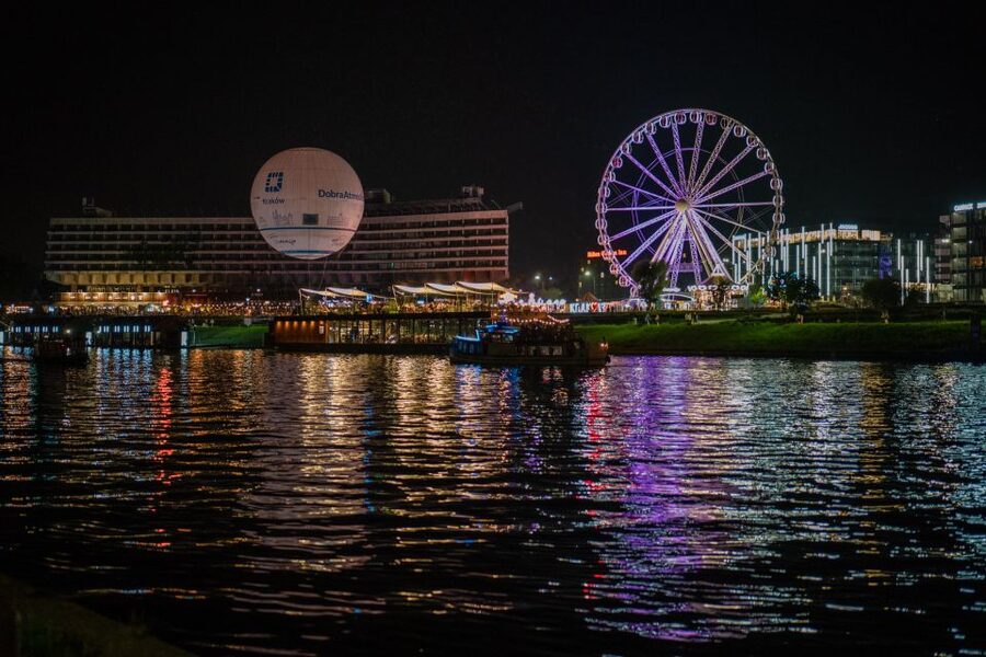 Kraków: Evening or Night River Cruise - Why Kraków looks best from the Vistula at night