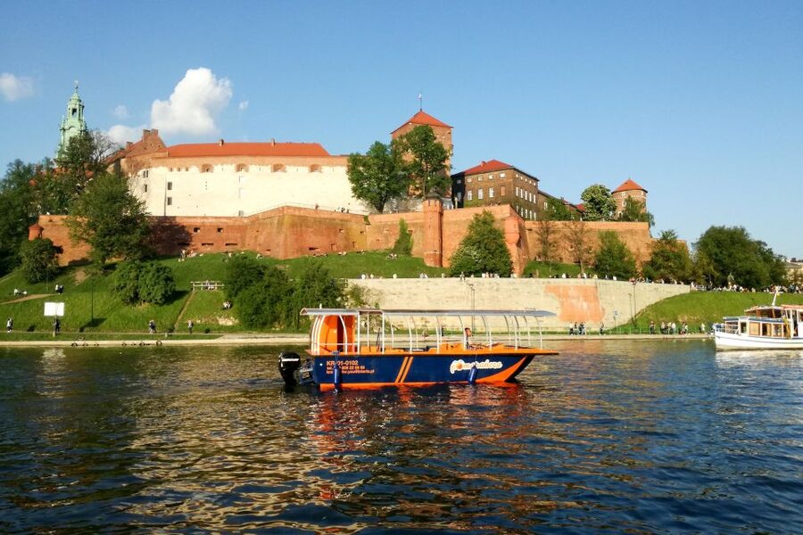 Krakow: Vistula River Cruise with Historical Views - What the commentary is really like