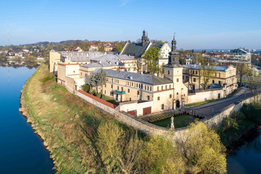 Krakow: Vistula River Cruise with Historical Views - Who should book this Krakow river cruise?