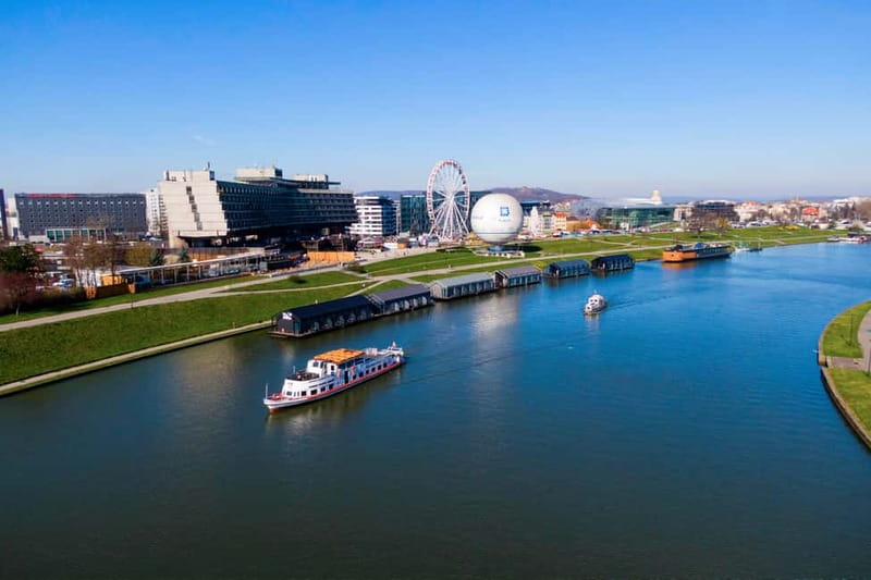 Krakow: Vistula River Sightseeing Cruise with Audio Guide - Comfort, weather, and timing