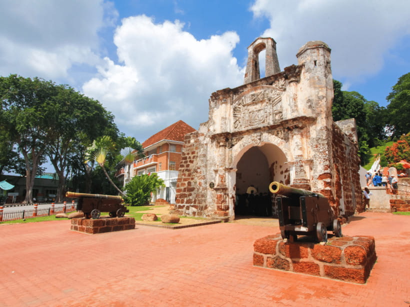 Kuala Lumpur: Malacca Day Trip with River Cruise and Lunch - Dutch Square and the old red civic center