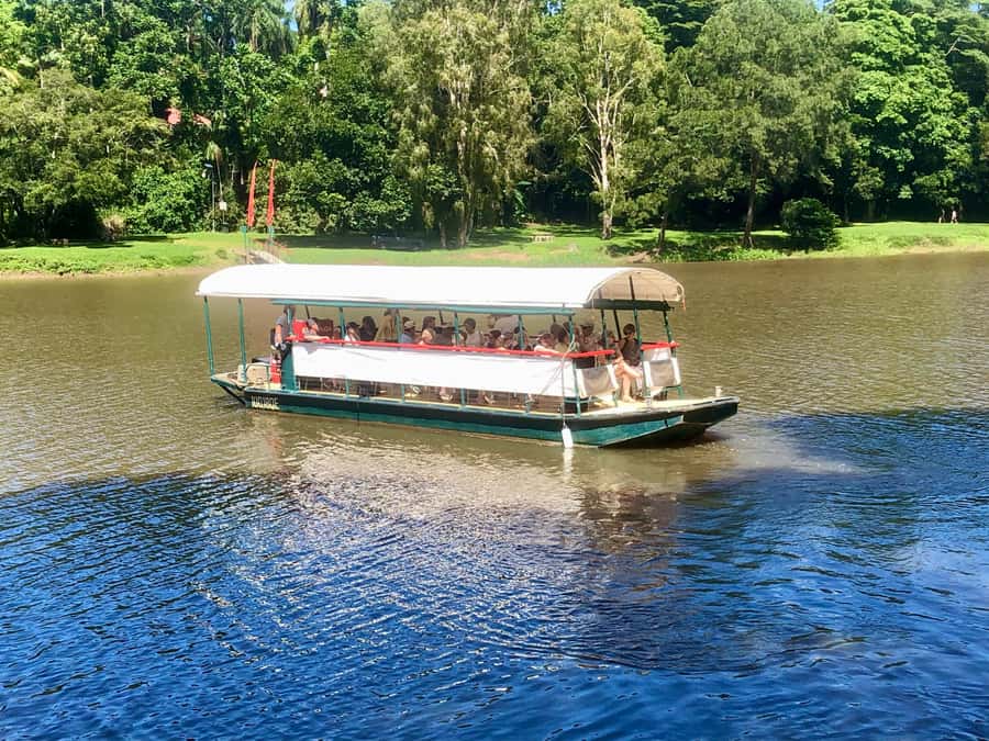 Kuranda: Riverboat Tour - Finding the jetty below Kuranda Railway Station