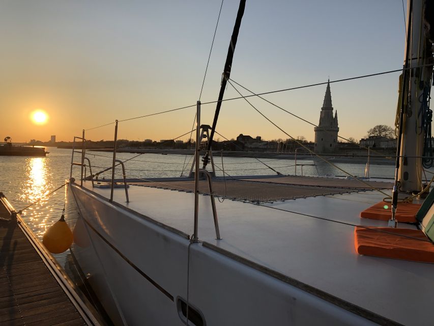 La Rochelle: 2-Hour Sunset Sailing Cruise - Should you book the sunset cruise?