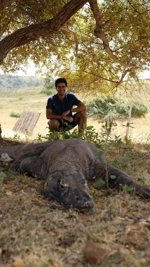 Labuan Bajo: 2D1N Komodo & Pink Beach Shared Boat Tour - Sleeping on a shared boat for one night