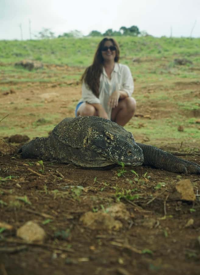 Labuan Bajo: 2D1N Komodo & Pink Beach Shared Boat Tour - Day two: Padar sunrise and Pink Beach