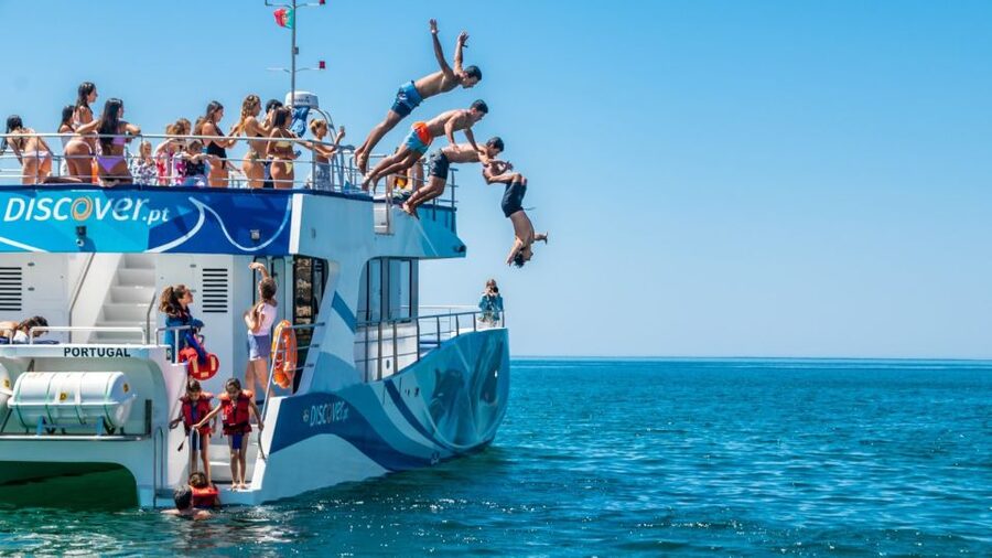 Lagos: Dolphins & Caves - Catamaran - Should you book the Lagos dolphin catamaran?
