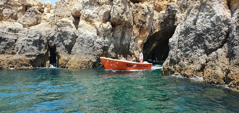 Lagos: Ponta da Piedade Caves Boat Tour - Inside the grottoes and under the arches