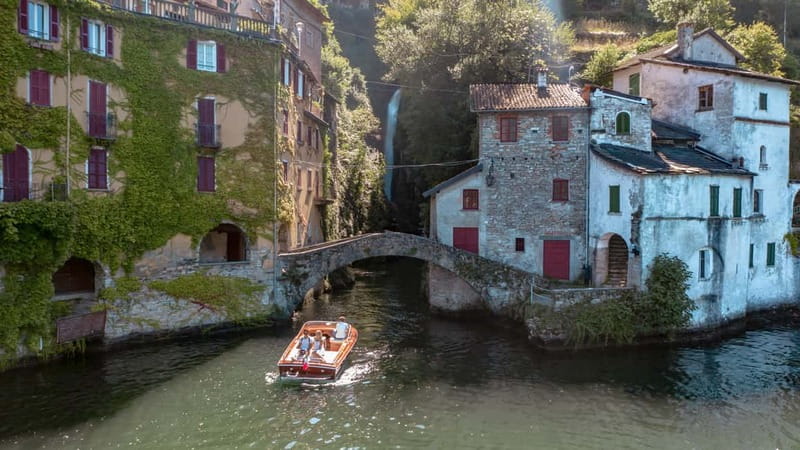 Lake Como: Classic Boat Private Tour - Comacina Island and the chance to swim