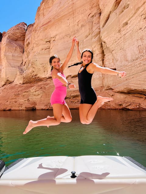 Lake Powell: Antelope Canyon 2-Hour Photo Boat Tour - Starting at Wahweap Bay