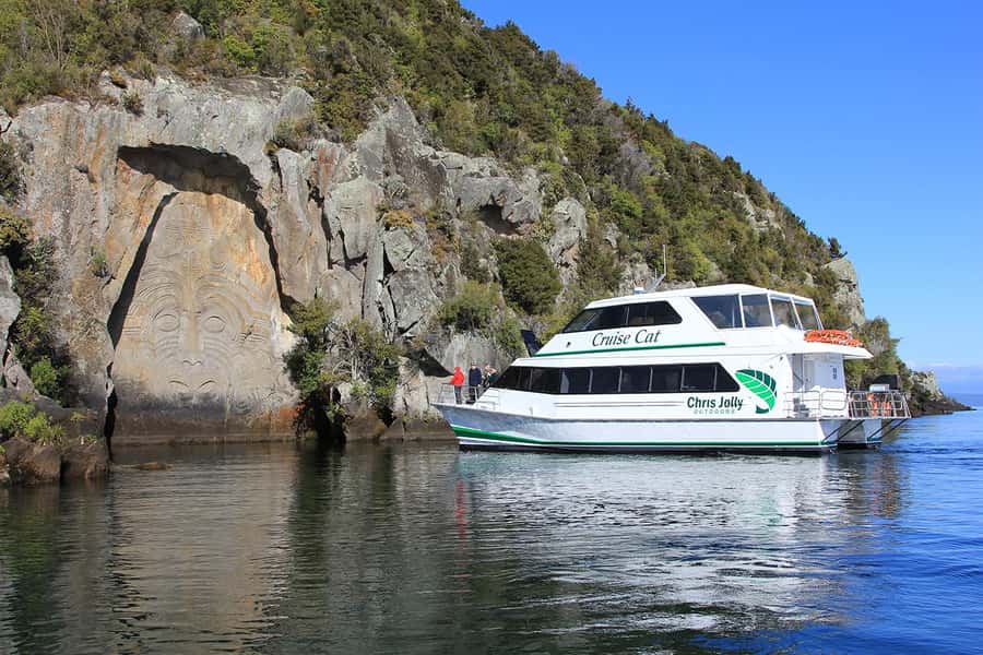 Lake Taupo: 1.5-Hour Māori Rock Carvings Cruise - Why the carvings are best seen from the water